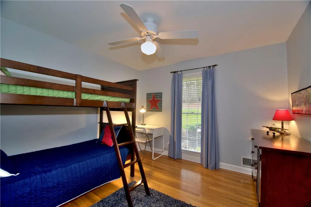 420 Colewood Way, Atlanta, Georgia 30328, 4 Bedrooms Bedrooms, ,3 BathroomsBathrooms,Residential,Sold,420 Colewood Way,5812307