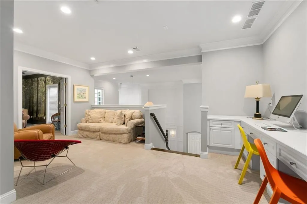 Upstairs study loft with desk Upstairs study loft with desk