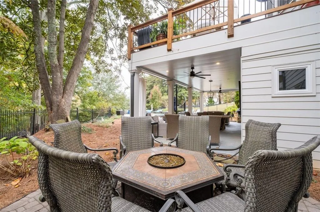 Patio with pavers Patio with pavers