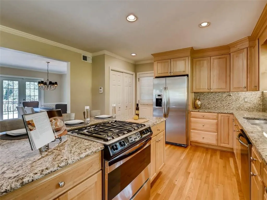 830 Starlight Drive, Atlanta, Georgia 30342, 5 Bedrooms Bedrooms, ,3 BathroomsBathrooms,Residential,Sold,830 Starlight Drive,5883828