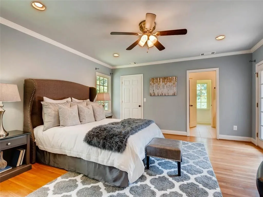 830 Starlight Drive, Atlanta, Georgia 30342, 5 Bedrooms Bedrooms, ,3 BathroomsBathrooms,Residential,Sold,830 Starlight Drive,5883828