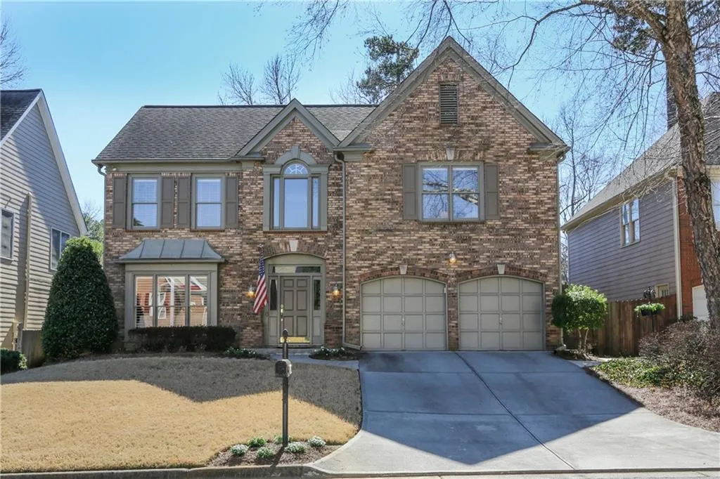 715 Glenridge Close Drive, Sandy Springs, Georgia 30328, 4 Bedrooms Bedrooms, ,2 BathroomsBathrooms,Residential,Sold,715 Glenridge Close Drive,6845986