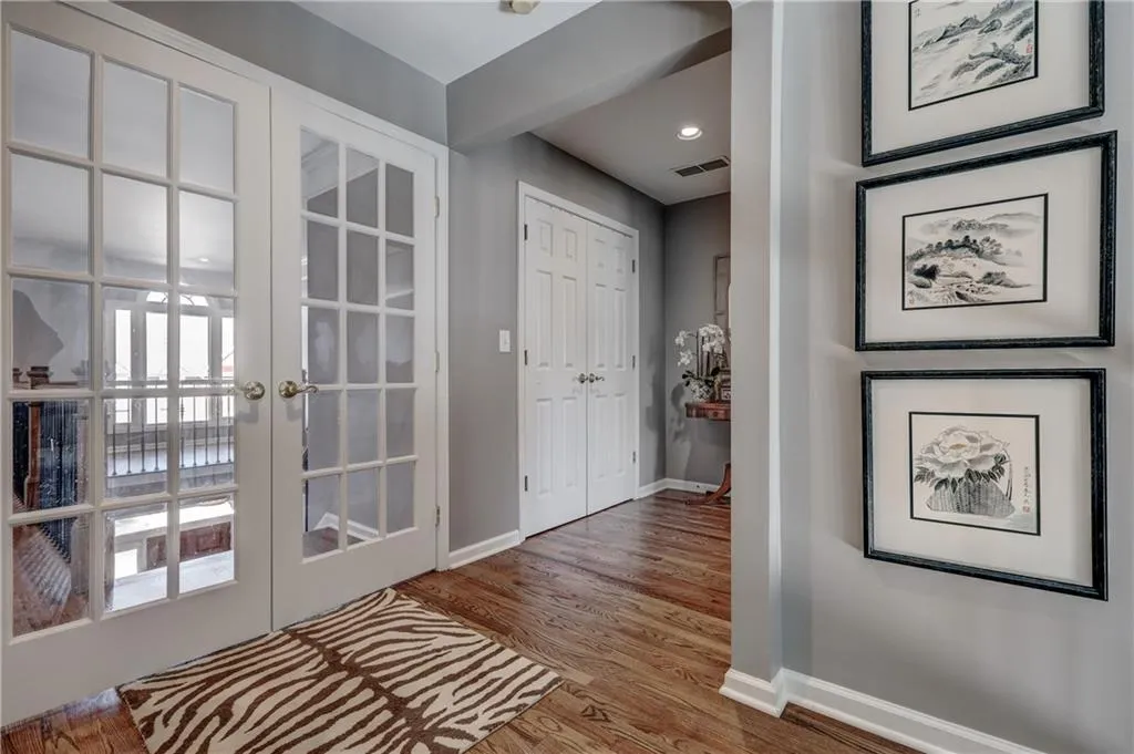 715 Glenridge Close Drive, Sandy Springs, Georgia 30328, 4 Bedrooms Bedrooms, ,2 BathroomsBathrooms,Residential,Sold,715 Glenridge Close Drive,6845986