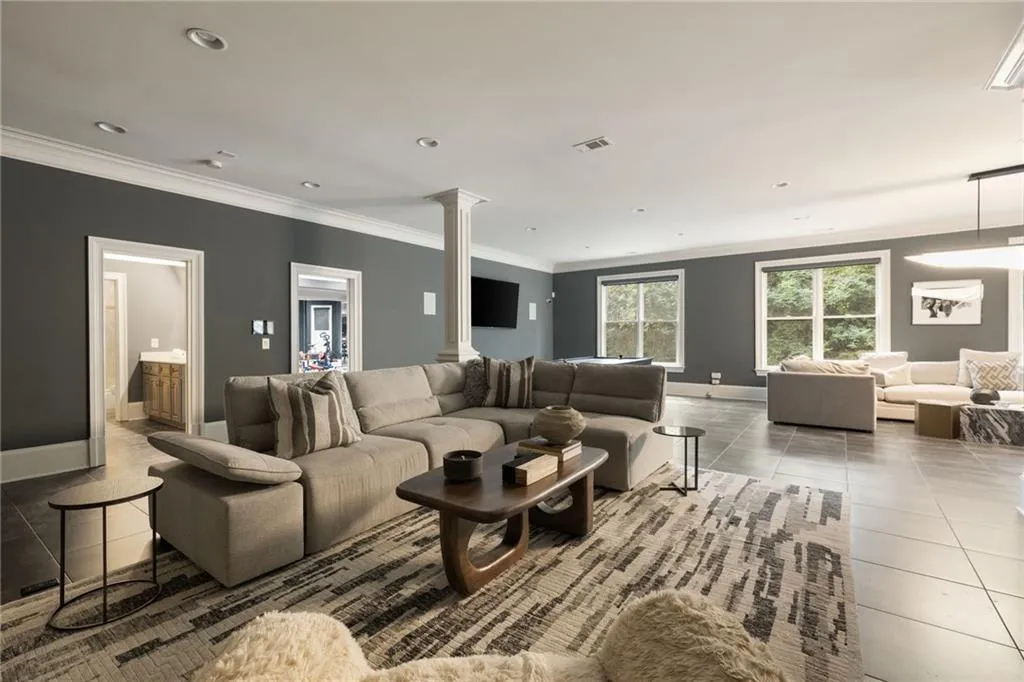4870 Northside Drive, Atlanta, Georgia 30327, 7 Bedrooms Bedrooms, ,8 BathroomsBathrooms,Residential,For Sale,4870 Northside Drive,7653333
