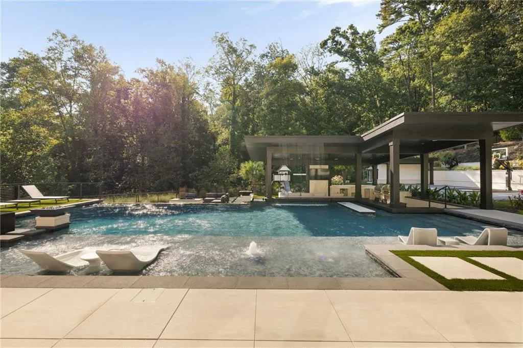 4870 Northside Drive, Atlanta, Georgia 30327, 7 Bedrooms Bedrooms, ,8 BathroomsBathrooms,Residential,For Sale,4870 Northside Drive,7653333