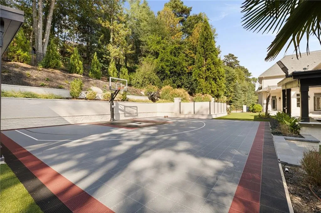 4870 Northside Drive, Atlanta, Georgia 30327, 7 Bedrooms Bedrooms, ,8 BathroomsBathrooms,Residential,For Sale,4870 Northside Drive,7653333