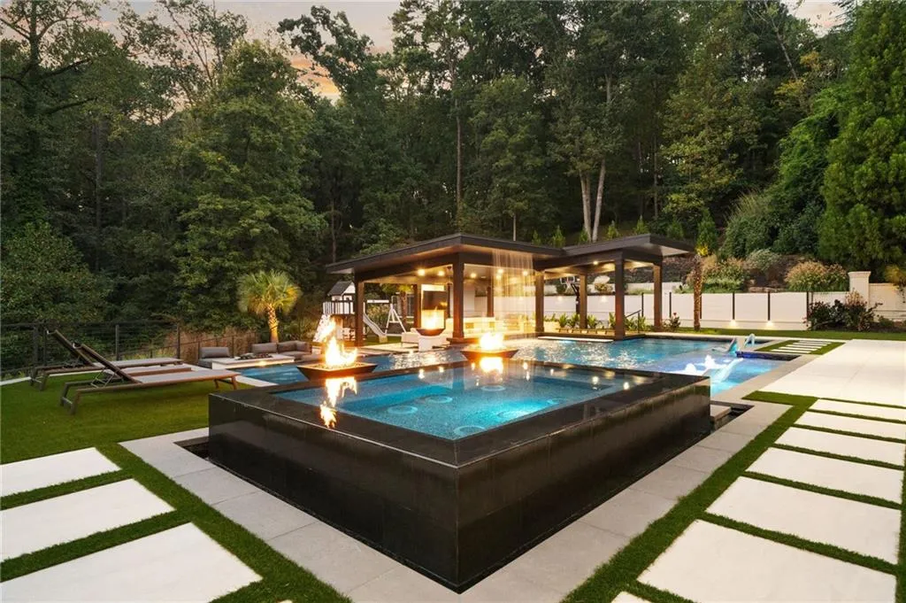 4870 Northside Drive, Atlanta, Georgia 30327, 7 Bedrooms Bedrooms, ,8 BathroomsBathrooms,Residential,For Sale,4870 Northside Drive,7653333