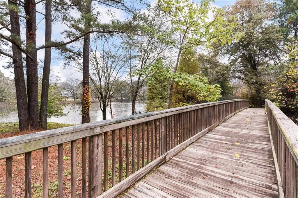 200 River Vista Drive Unit 232, Atlanta, Georgia 30339, 1 Bedroom Bedrooms, ,1 BathroomBathrooms,Residential,Sold,200 River Vista Drive Unit 232,5614374