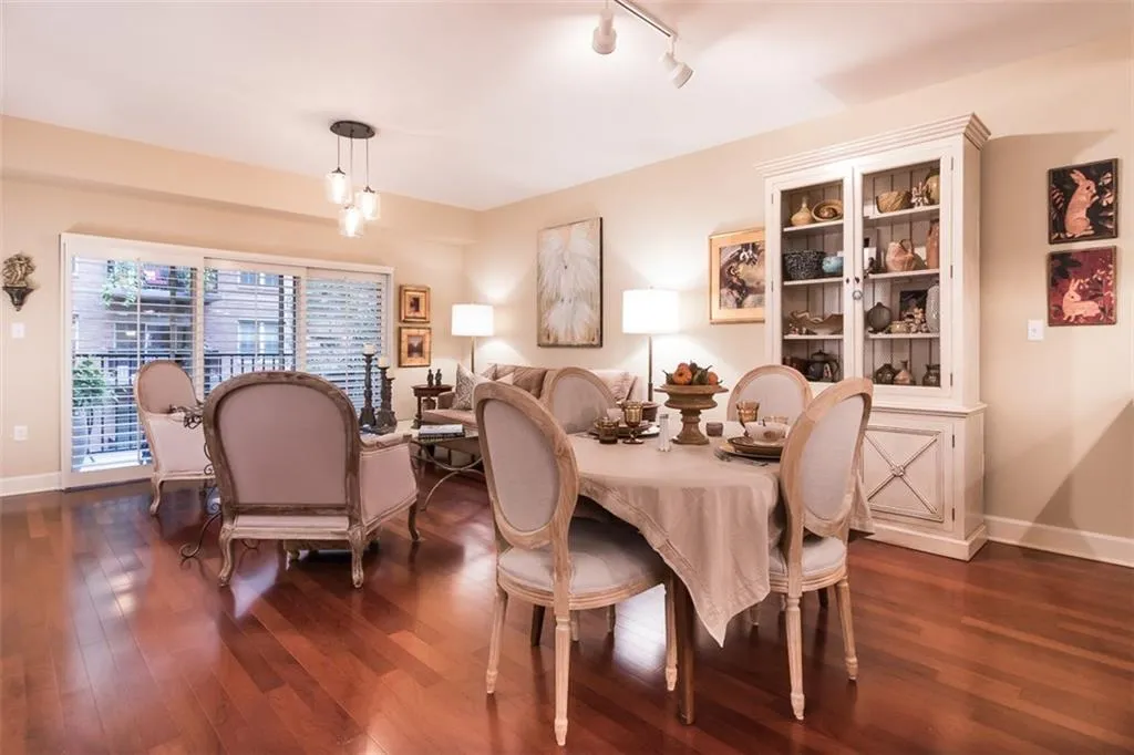 200 River Vista Drive Unit 232, Atlanta, Georgia 30339, 1 Bedroom Bedrooms, ,1 BathroomBathrooms,Residential,Sold,200 River Vista Drive Unit 232,5614374