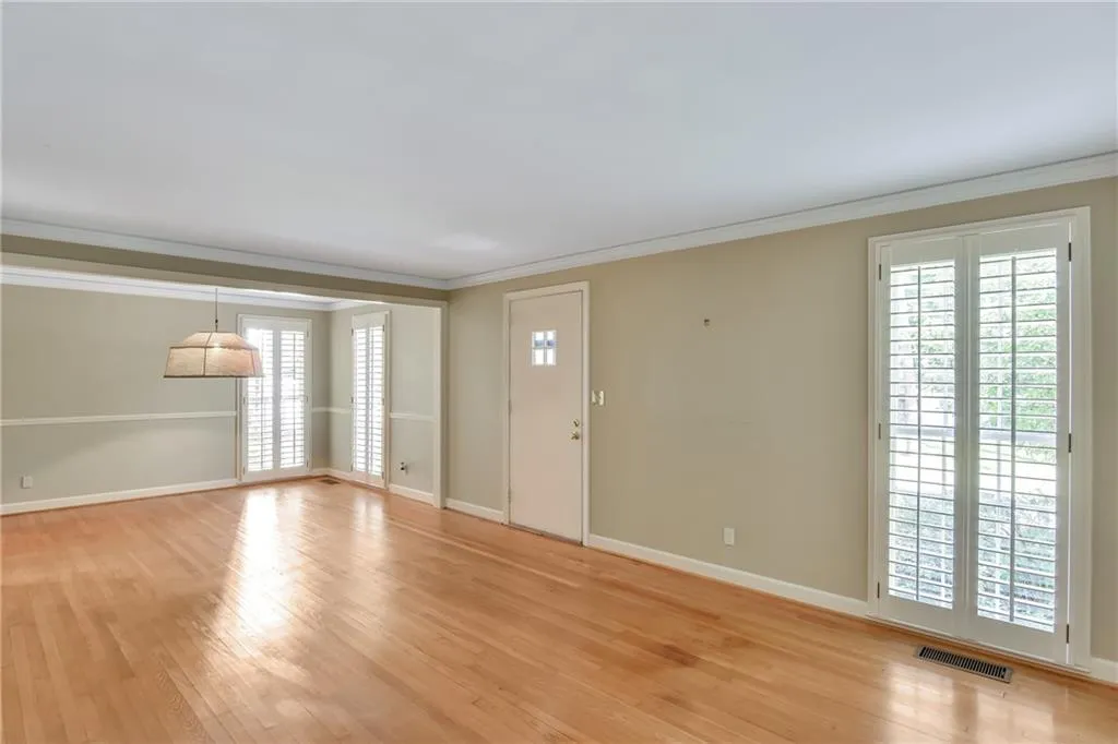 381 Pine Forest Road, Atlanta, Georgia 30342, 3 Bedrooms Bedrooms, ,2 BathroomsBathrooms,Residential,Sold,381 Pine Forest Road,6552795