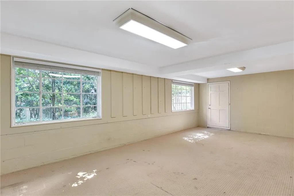 381 Pine Forest Road, Atlanta, Georgia 30342, 3 Bedrooms Bedrooms, ,2 BathroomsBathrooms,Residential,Sold,381 Pine Forest Road,6552795