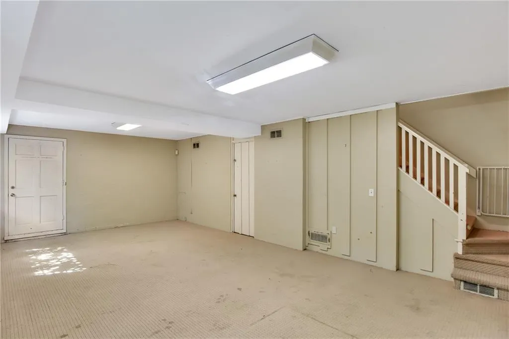 381 Pine Forest Road, Atlanta, Georgia 30342, 3 Bedrooms Bedrooms, ,2 BathroomsBathrooms,Residential,Sold,381 Pine Forest Road,6552795