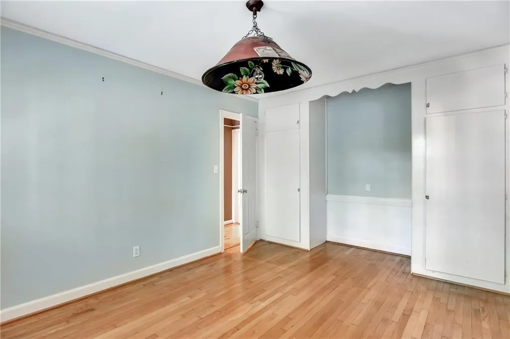 381 Pine Forest Road, Atlanta, Georgia 30342, 3 Bedrooms Bedrooms, ,2 BathroomsBathrooms,Residential,Sold,381 Pine Forest Road,6552795