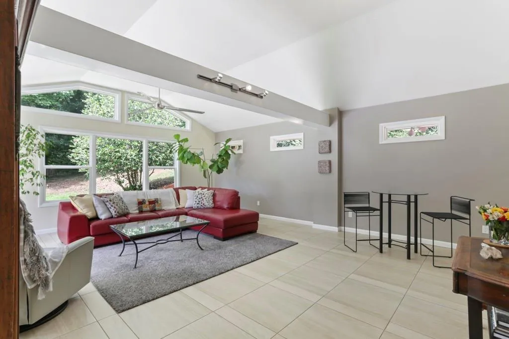 6420 Bridgewood Valley Road Nw, Sandy Springs, Georgia 30328, 3 Bedrooms Bedrooms, ,2 BathroomsBathrooms,Residential,Sold,6420 Bridgewood Valley Road Nw,6602971