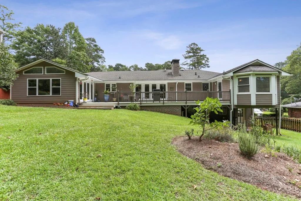 6420 Bridgewood Valley Road Nw, Sandy Springs, Georgia 30328, 3 Bedrooms Bedrooms, ,2 BathroomsBathrooms,Residential,Sold,6420 Bridgewood Valley Road Nw,6602971