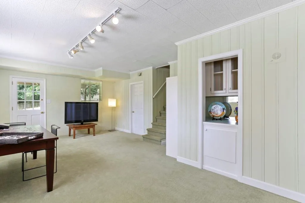 6420 Bridgewood Valley Road Nw, Sandy Springs, Georgia 30328, 3 Bedrooms Bedrooms, ,2 BathroomsBathrooms,Residential,Sold,6420 Bridgewood Valley Road Nw,6602971