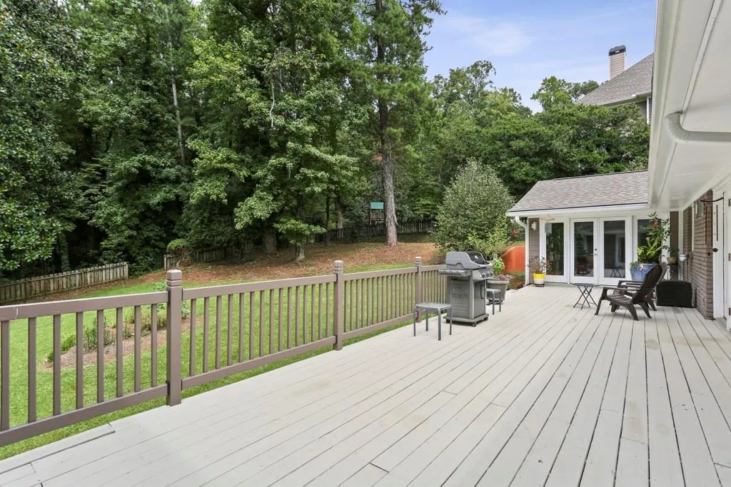 6420 Bridgewood Valley Road Nw, Sandy Springs, Georgia 30328, 3 Bedrooms Bedrooms, ,2 BathroomsBathrooms,Residential,Sold,6420 Bridgewood Valley Road Nw,6602971