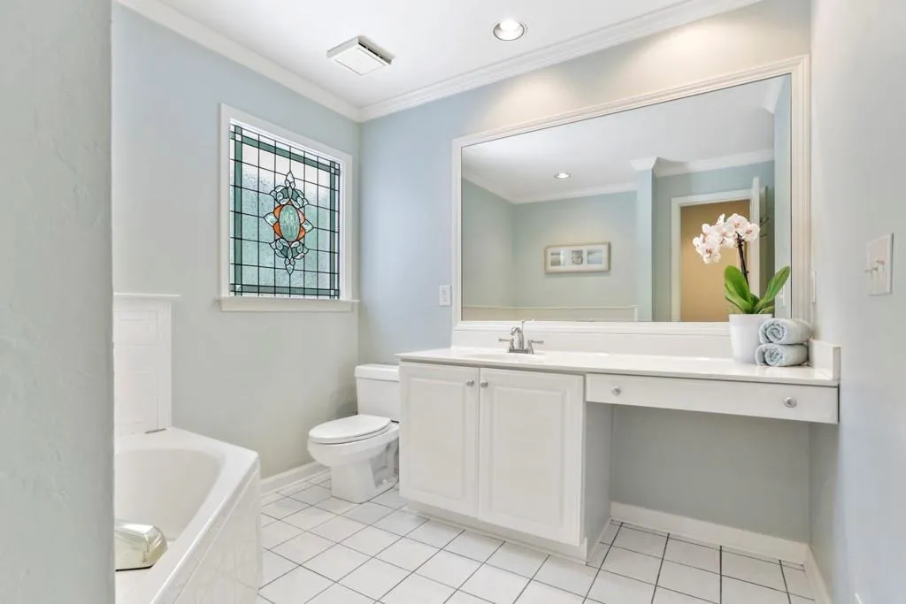 6420 Bridgewood Valley Road Nw, Sandy Springs, Georgia 30328, 3 Bedrooms Bedrooms, ,2 BathroomsBathrooms,Residential,Sold,6420 Bridgewood Valley Road Nw,6602971