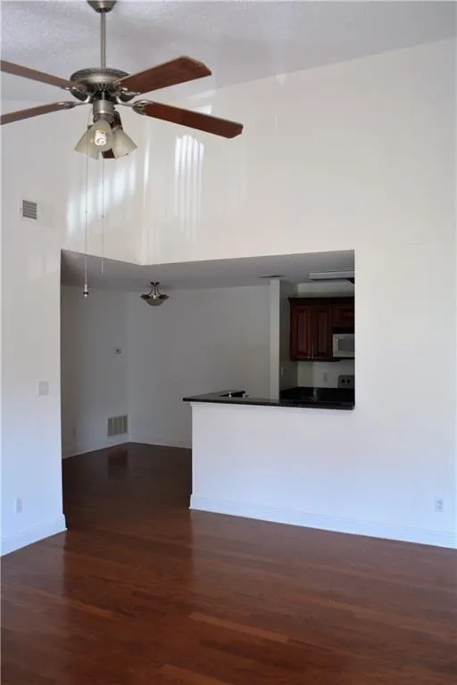 8303 Santa Fe Parkway, Sandy Springs, Georgia 30350, 2 Bedrooms Bedrooms, ,2 BathroomsBathrooms,Residential,Sold,8303 Santa Fe Parkway,5758883