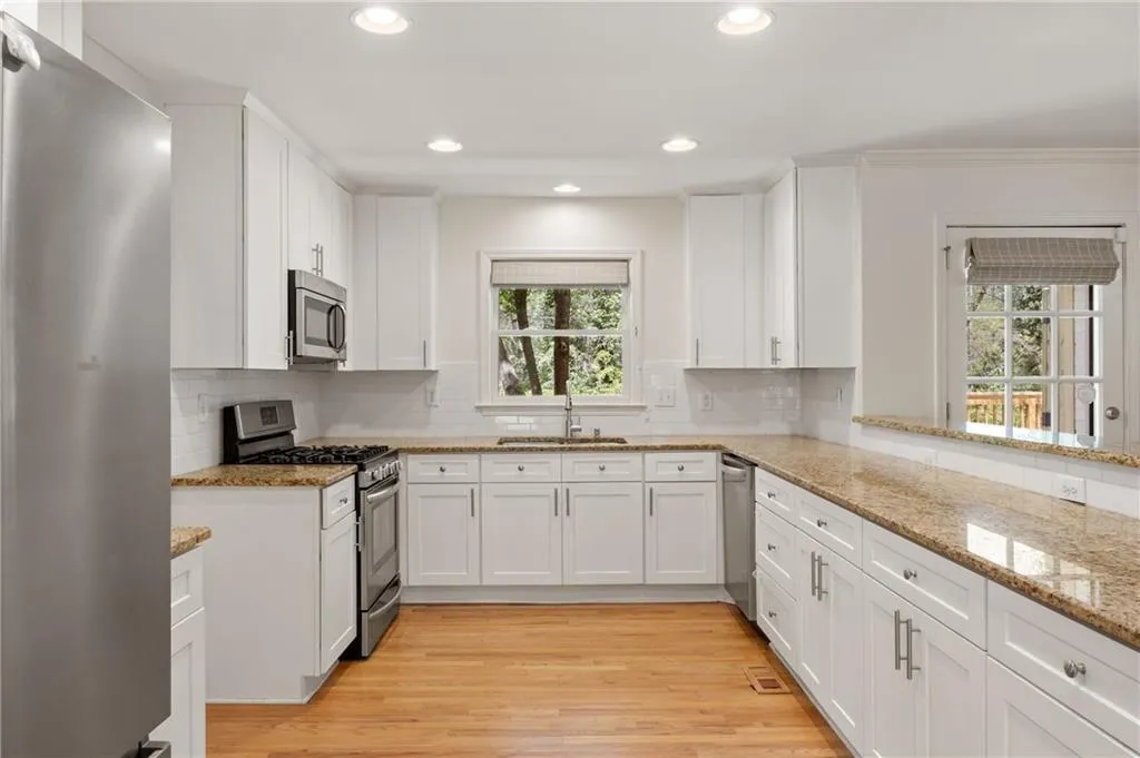 305 River Valley Road, Sandy Springs, Georgia 30328, 4 Bedrooms Bedrooms, ,3 BathroomsBathrooms,Residential,For Sale,305 River Valley Road,7748235