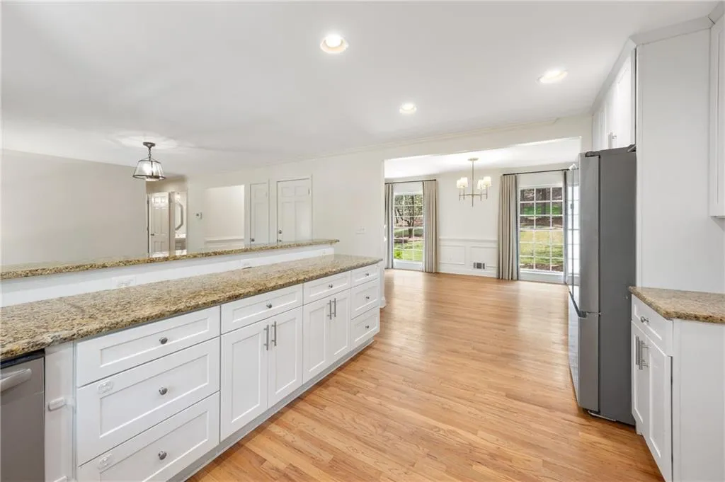 305 River Valley Road, Sandy Springs, Georgia 30328, 4 Bedrooms Bedrooms, ,3 BathroomsBathrooms,Residential,For Sale,305 River Valley Road,7748235