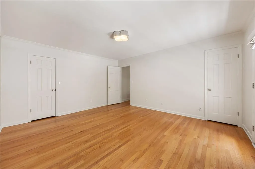 305 River Valley Road, Sandy Springs, Georgia 30328, 4 Bedrooms Bedrooms, ,3 BathroomsBathrooms,Residential,For Sale,305 River Valley Road,7748235