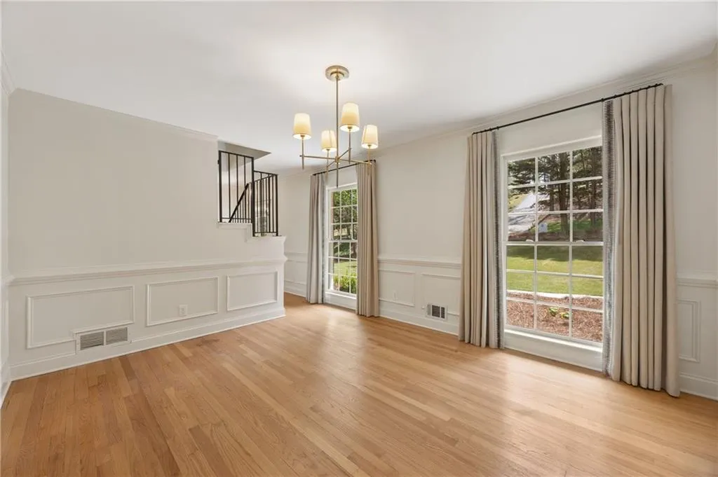 305 River Valley Road, Sandy Springs, Georgia 30328, 4 Bedrooms Bedrooms, ,3 BathroomsBathrooms,Residential,For Sale,305 River Valley Road,7748235
