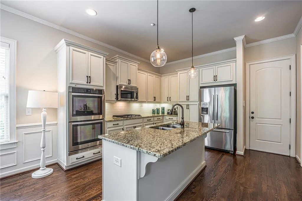 996 Bergeron Place, Sandy Springs, Georgia 30328, 3 Bedrooms Bedrooms, ,3 BathroomsBathrooms,Residential,Sold,996 Bergeron Place,7235037