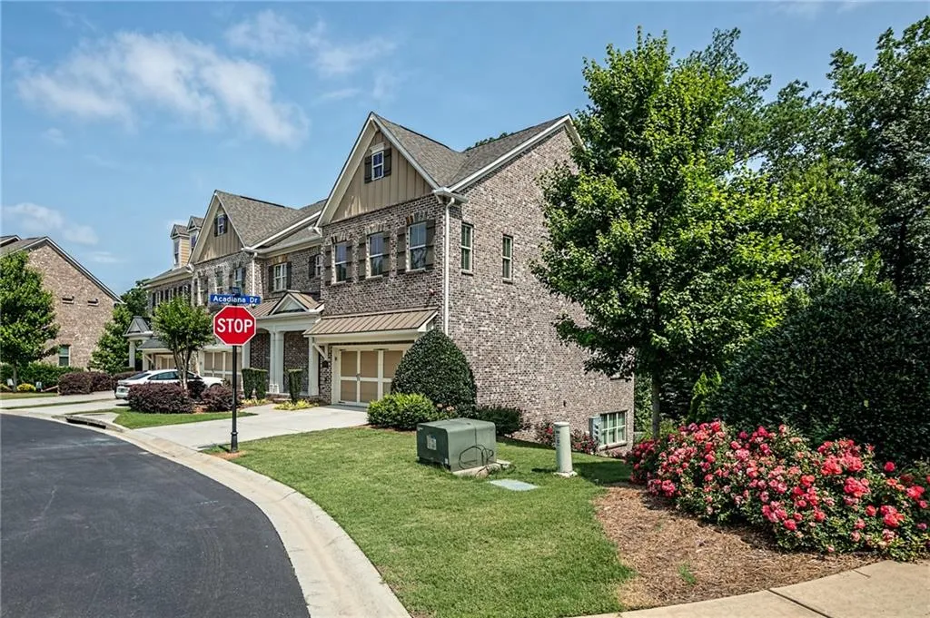 996 Bergeron Place, Sandy Springs, Georgia 30328, 3 Bedrooms Bedrooms, ,3 BathroomsBathrooms,Residential,Sold,996 Bergeron Place,7235037