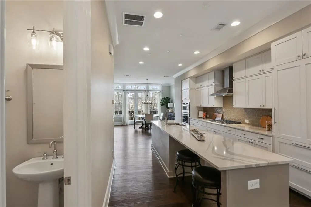 6747 Encore Boulevard, Atlanta, Georgia 30328, 3 Bedrooms Bedrooms, ,3 BathroomsBathrooms,Residential,Sold,6747 Encore Boulevard,7001496