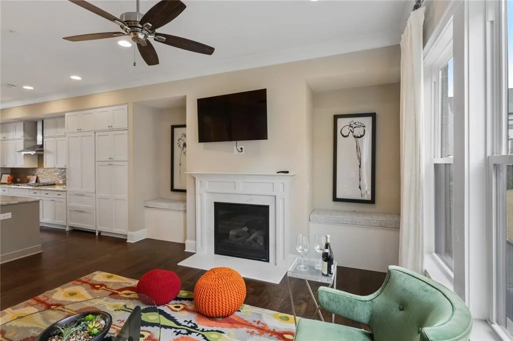 6747 Encore Boulevard, Atlanta, Georgia 30328, 3 Bedrooms Bedrooms, ,3 BathroomsBathrooms,Residential,Sold,6747 Encore Boulevard,7001496