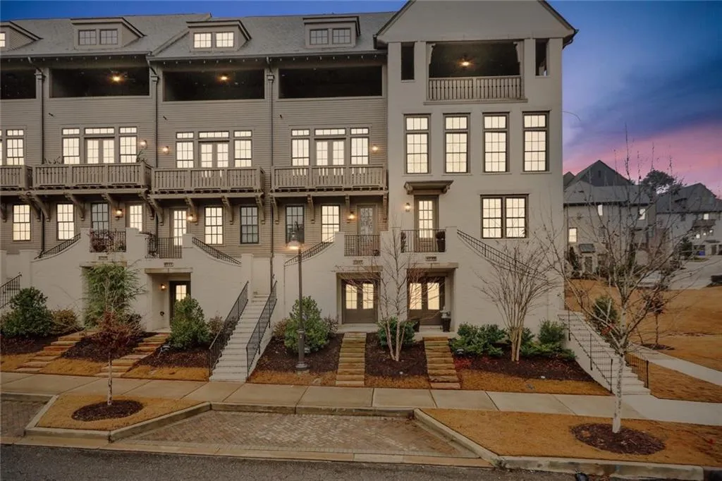 6747 Encore Boulevard, Atlanta, Georgia 30328, 3 Bedrooms Bedrooms, ,3 BathroomsBathrooms,Residential,Sold,6747 Encore Boulevard,7001496