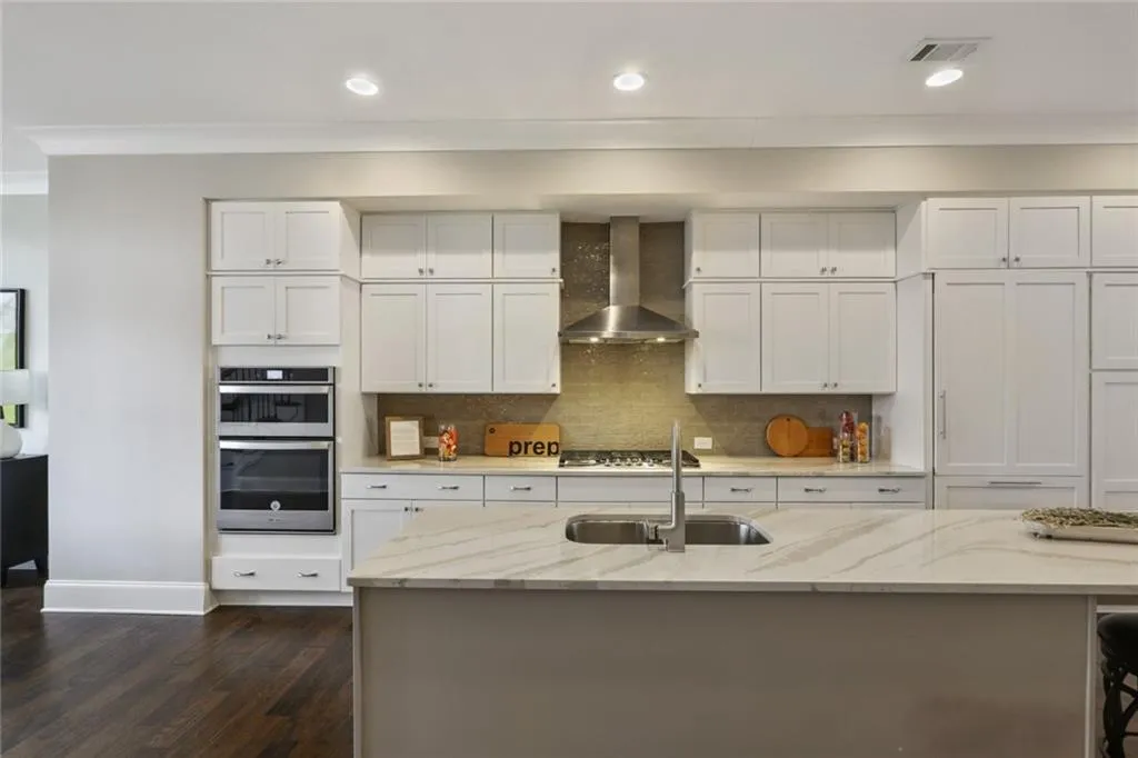 6747 Encore Boulevard, Atlanta, Georgia 30328, 3 Bedrooms Bedrooms, ,3 BathroomsBathrooms,Residential,Sold,6747 Encore Boulevard,7001496