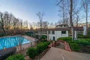 205 Grogans Lake Point, Sandy Springs, Georgia 30350, 4 Bedrooms Bedrooms, ,3 BathroomsBathrooms,Residential,Sold,205 Grogans Lake Point,7234357