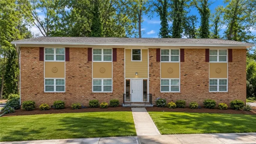 1610 Line Circle, Decatur, Georgia 30032