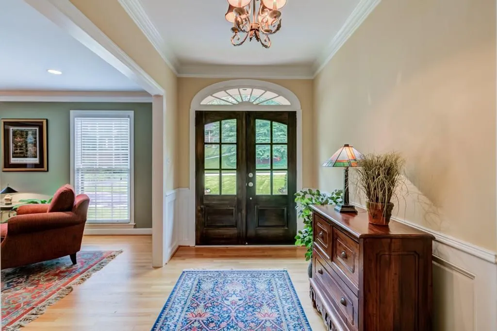 6015 Riverwood Drive, Sandy Springs, Georgia 30328, 4 Bedrooms Bedrooms, ,4 BathroomsBathrooms,Residential,Sold,6015 Riverwood Drive,5995066