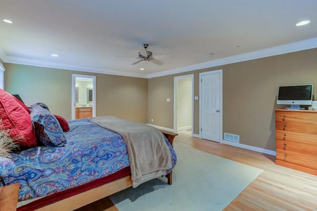 6015 Riverwood Drive, Sandy Springs, Georgia 30328, 4 Bedrooms Bedrooms, ,4 BathroomsBathrooms,Residential,Sold,6015 Riverwood Drive,5995066