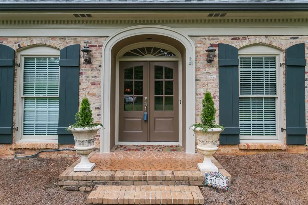 6015 Riverwood Drive, Sandy Springs, Georgia 30328, 4 Bedrooms Bedrooms, ,4 BathroomsBathrooms,Residential,Sold,6015 Riverwood Drive,5995066