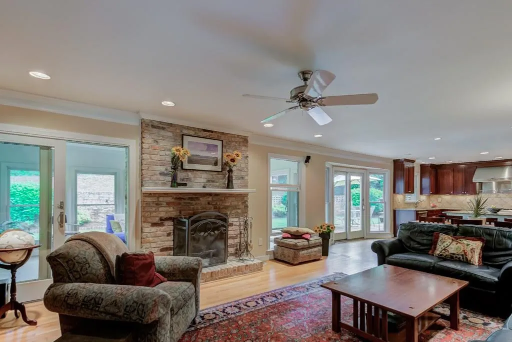 6015 Riverwood Drive, Sandy Springs, Georgia 30328, 4 Bedrooms Bedrooms, ,4 BathroomsBathrooms,Residential,Sold,6015 Riverwood Drive,5995066