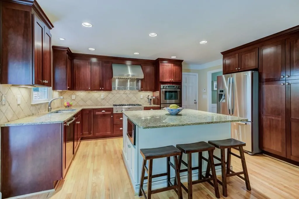 6015 Riverwood Drive, Sandy Springs, Georgia 30328, 4 Bedrooms Bedrooms, ,4 BathroomsBathrooms,Residential,Sold,6015 Riverwood Drive,5995066