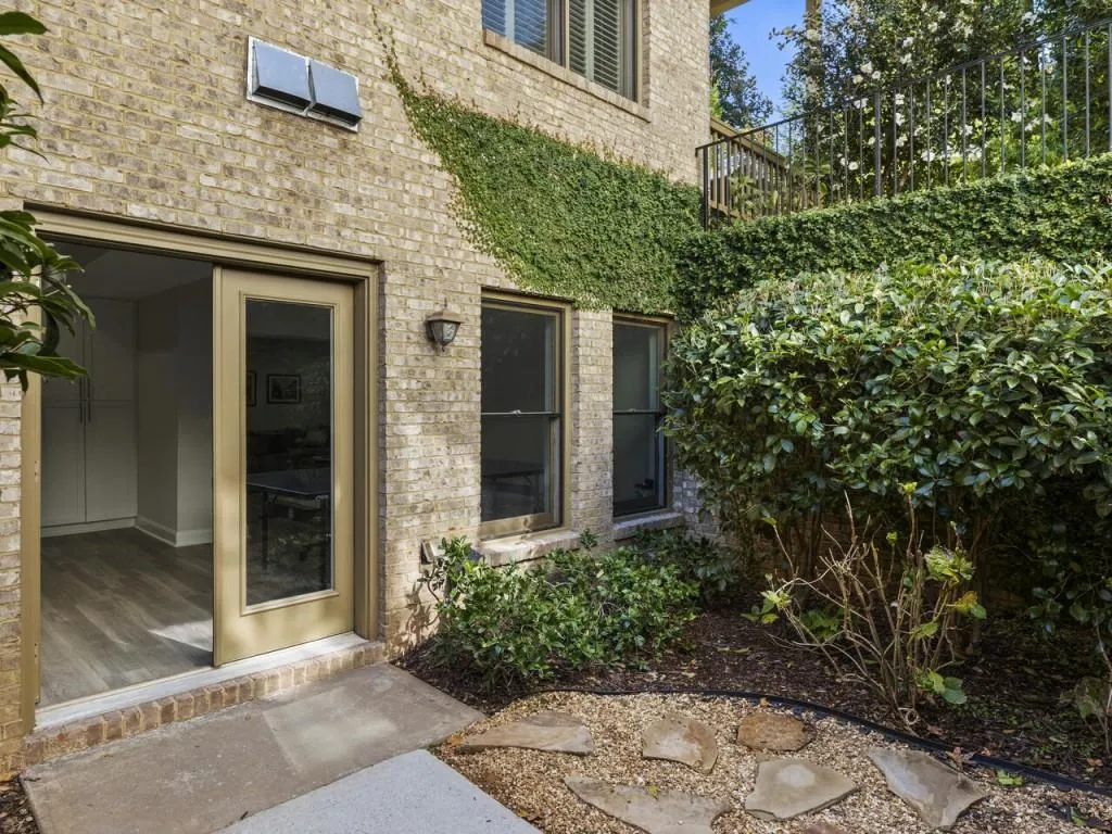 410 Mabry Place, Atlanta, Georgia 30319, 6 Bedrooms Bedrooms, ,5 BathroomsBathrooms,Residential,Sold,410 Mabry Place,7135041 410 Mabry Place, Atlanta, Georgia 30319, 6 Bedrooms Bedrooms, ,5 BathroomsBathrooms,Residential,Sold,410 Mabry Place,7135041