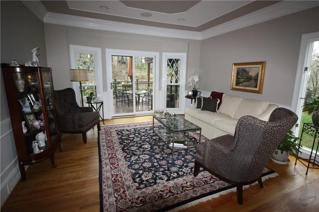 320 Quiet Water Lane, Sandy Springs, Georgia 30350, 5 Bedrooms Bedrooms, ,4 BathroomsBathrooms,Residential,Sold,320 Quiet Water Lane,6720463