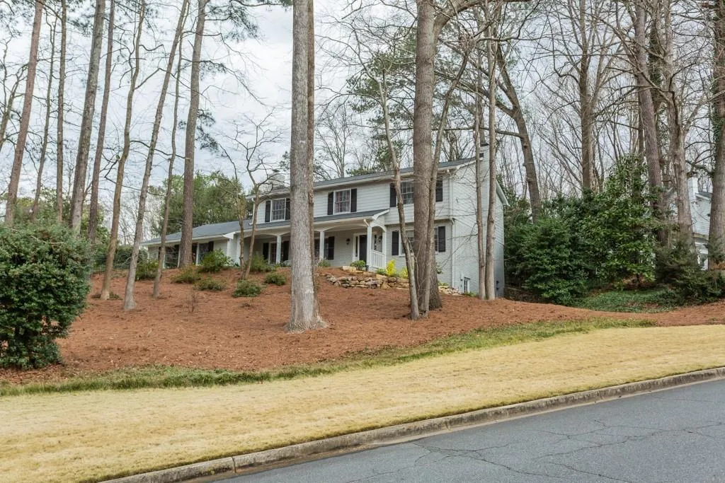 6445 Tanacrest Court, Sandy Springs, Georgia 30328, 5 Bedrooms Bedrooms, ,2 BathroomsBathrooms,Residential,Sold,6445 Tanacrest Court,6518518
