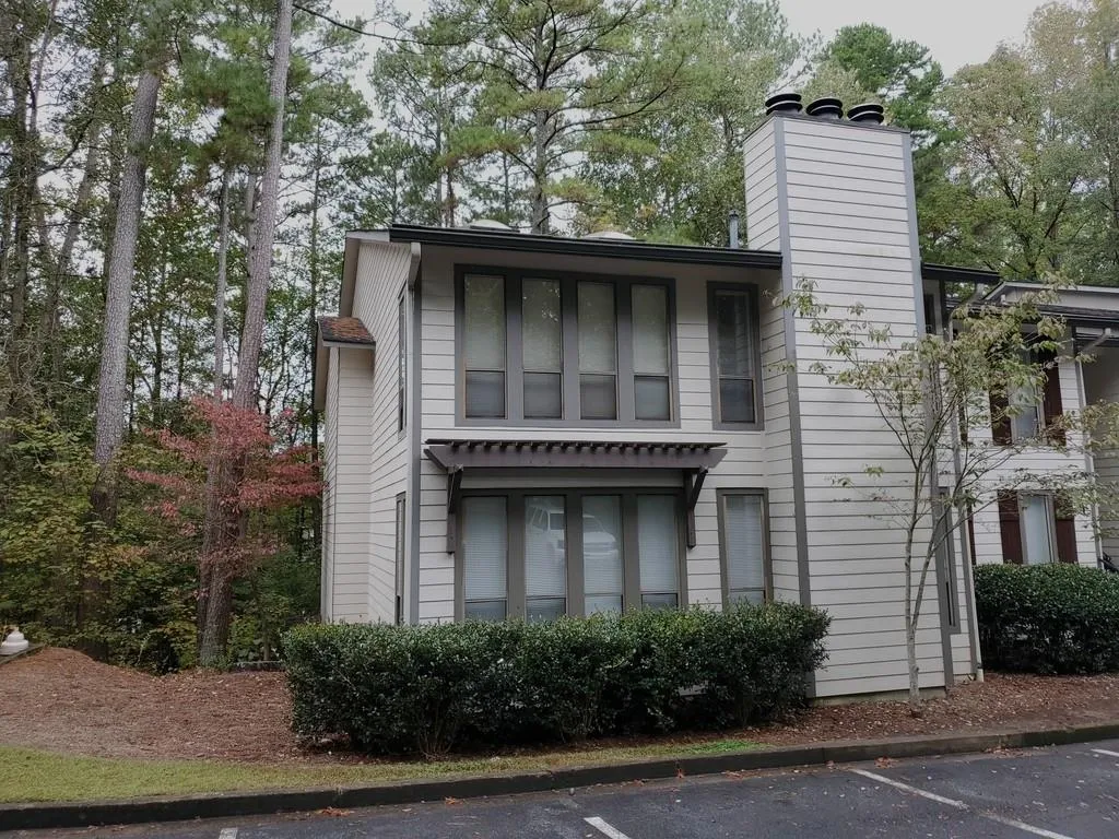 9400 Roberts Drive Unit 3-e, Sandy Springs, Georgia 30350, 2 Bedrooms Bedrooms, ,2 BathroomsBathrooms,Residential,Sold,9400 Roberts Drive Unit 3-e,6641691