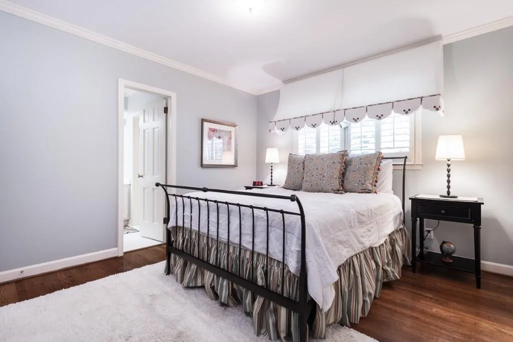 6125 Rivercliffe Drive, Sandy Springs, Georgia 30328, 5 Bedrooms Bedrooms, ,4 BathroomsBathrooms,Residential,Sold,6125 Rivercliffe Drive,5568918