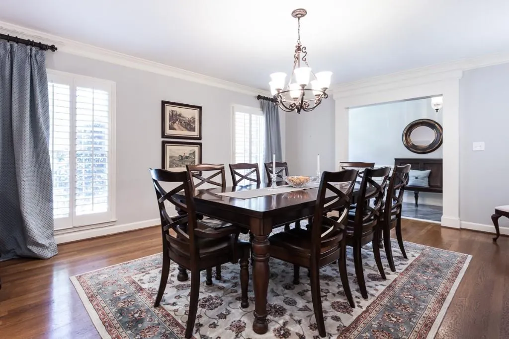 6125 Rivercliffe Drive, Sandy Springs, Georgia 30328, 5 Bedrooms Bedrooms, ,4 BathroomsBathrooms,Residential,Sold,6125 Rivercliffe Drive,5568918