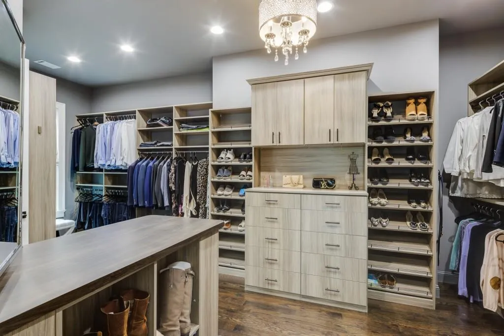 6280 Aberdeen Drive, Atlanta, Georgia 30328, 6 Bedrooms Bedrooms, ,5 BathroomsBathrooms,Residential,Sold,6280 Aberdeen Drive,7001243 6280 Aberdeen Drive, Atlanta, Georgia 30328, 6 Bedrooms Bedrooms, ,5 BathroomsBathrooms,Residential,Sold,6280 Aberdeen Drive,7001243