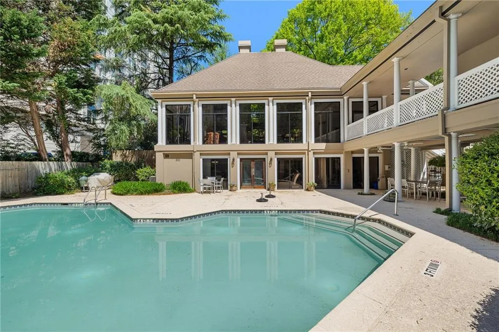 244 13th Street Ne Unit 310, Atlanta, Georgia 30309, 2 Bedrooms Bedrooms, ,2 BathroomsBathrooms,Residential,For Sale,244 13th Street Ne Unit 310,7556668