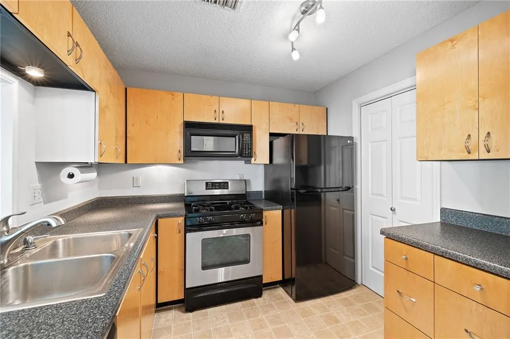 244 13th Street Ne Unit 310, Atlanta, Georgia 30309, 2 Bedrooms Bedrooms, ,2 BathroomsBathrooms,Residential,For Sale,244 13th Street Ne Unit 310,7556668