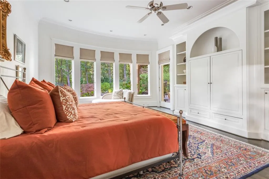 4745 Riverview Road, Atlanta, Georgia 30327, 5 Bedrooms Bedrooms, ,5 BathroomsBathrooms,Residential,Sold,4745 Riverview Road,6788110